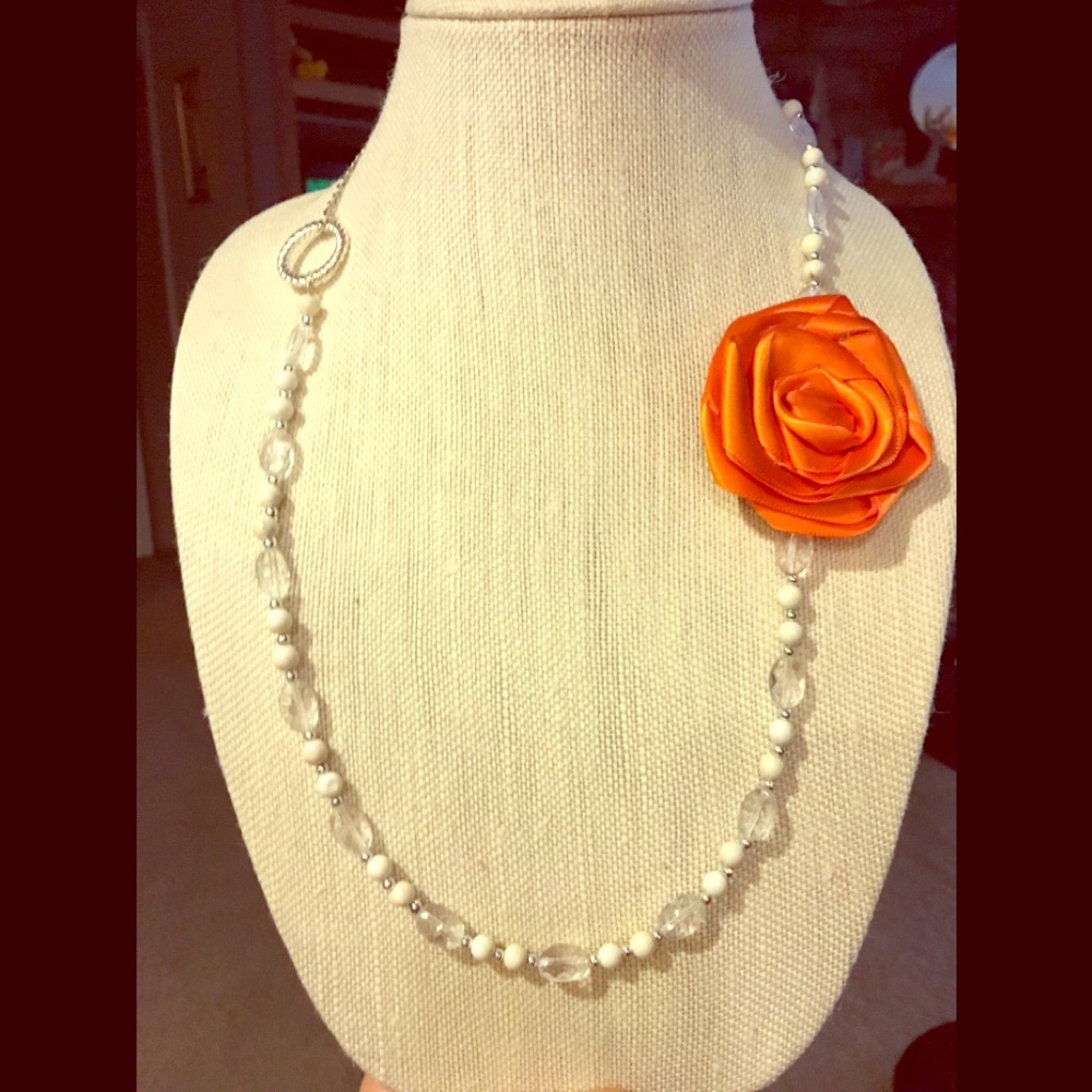 Statement necklace